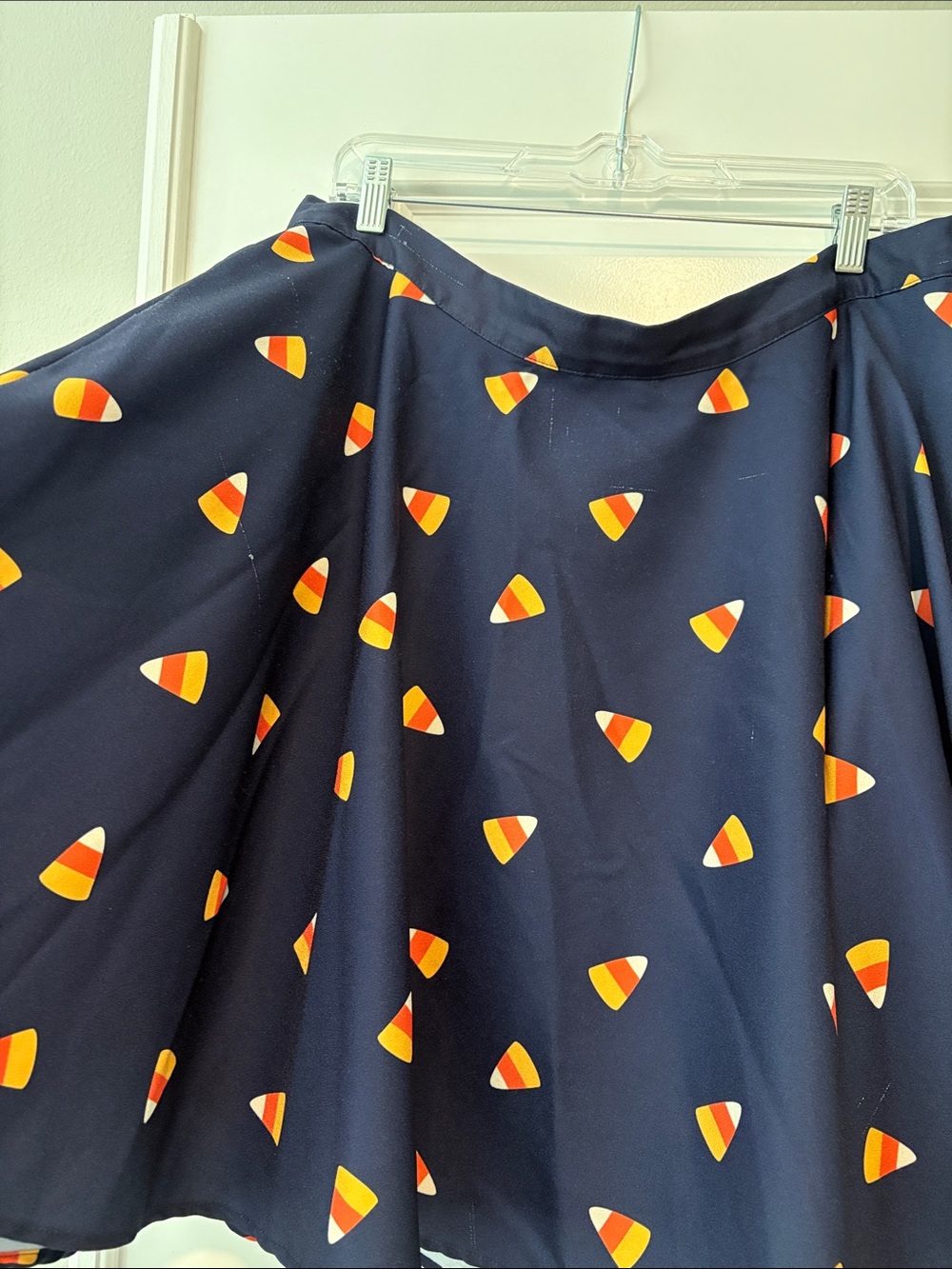 ModCloth Navy Candy Corn Print A-Line Skirt size 1X 🍬 Halloween 🍭- has pockets - Picture 4 of 5